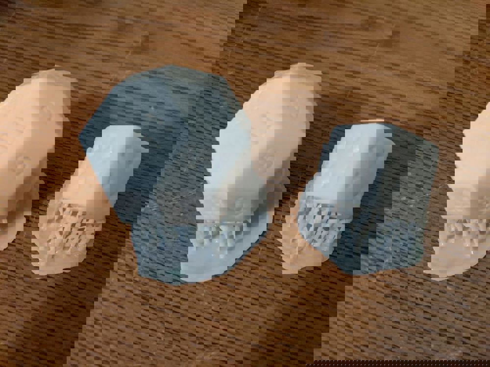 425224