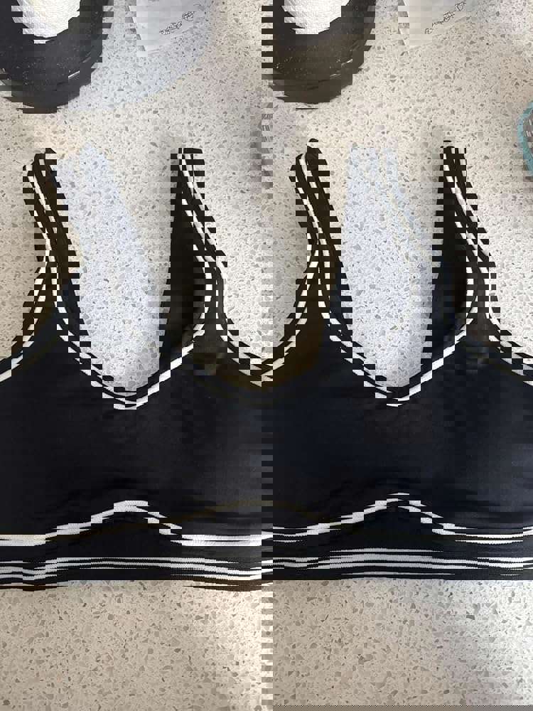 463841