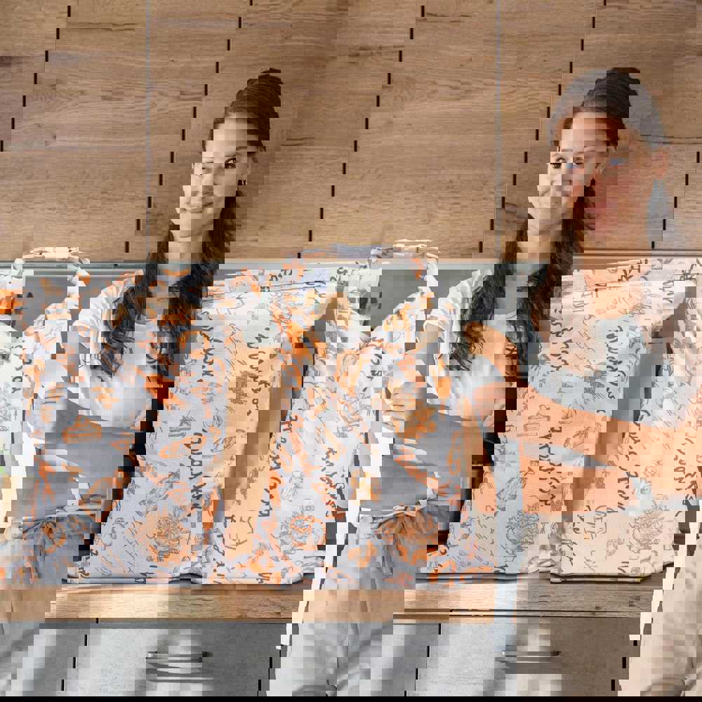543045