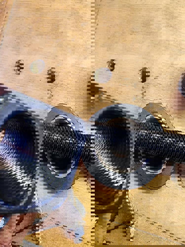 551121