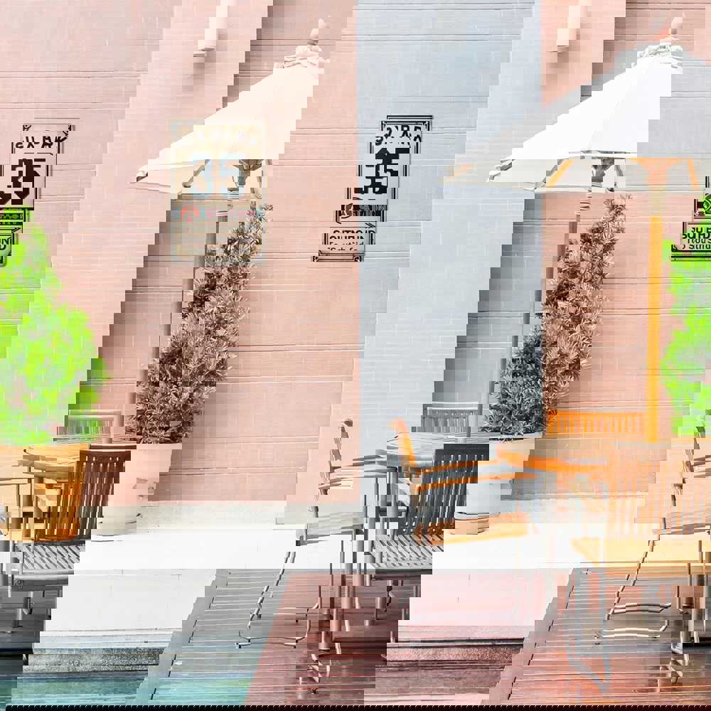 546895
