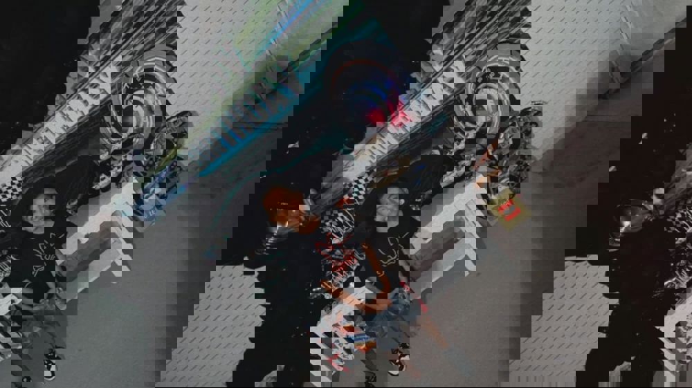 555302