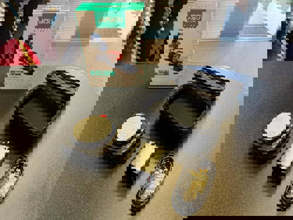 555373