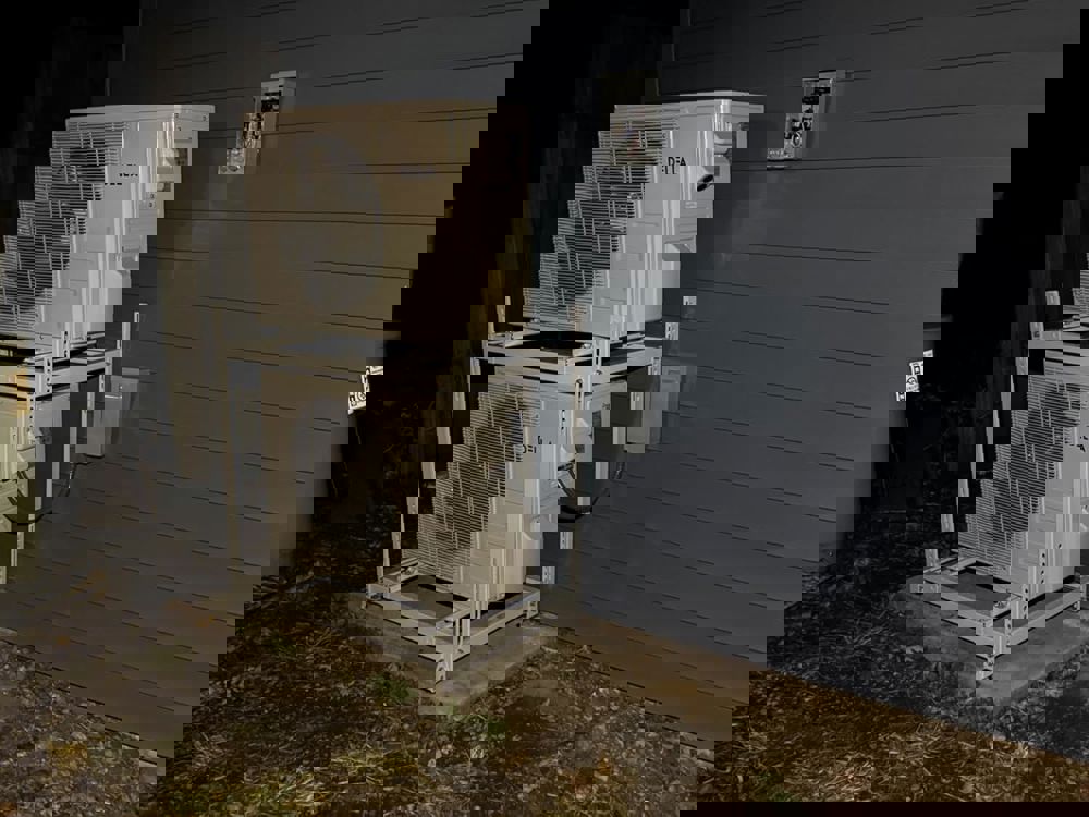 558624