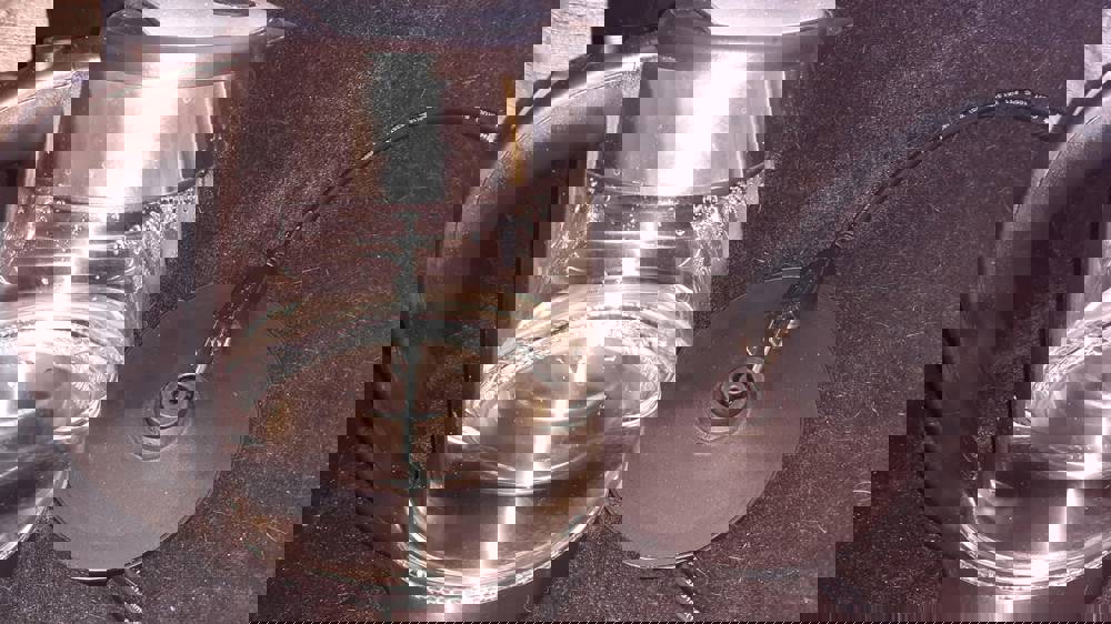 566848