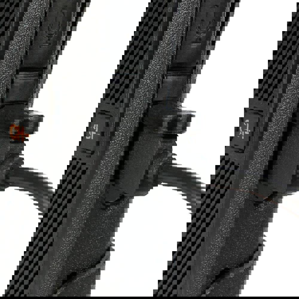 563135