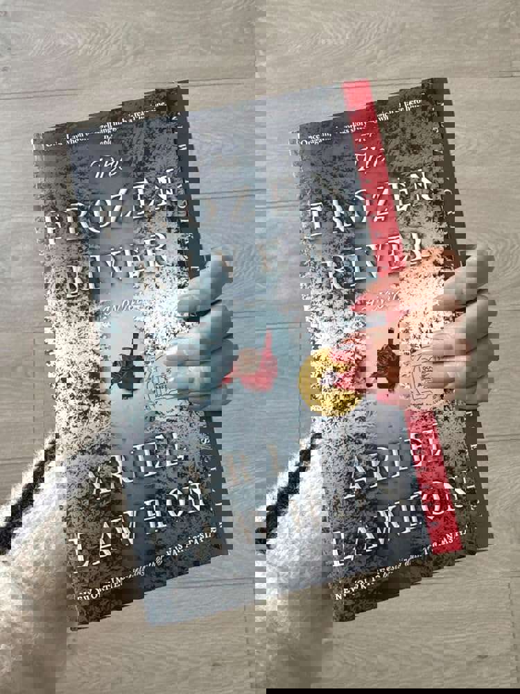 566657
