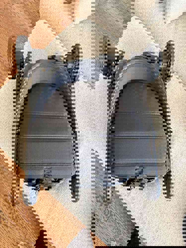 573690