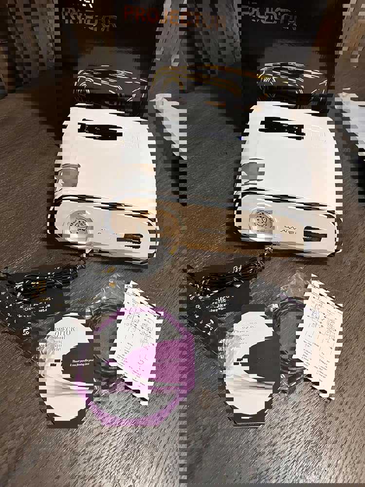 573569