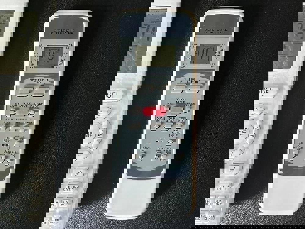 573556