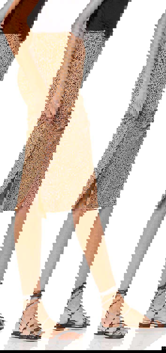 566470