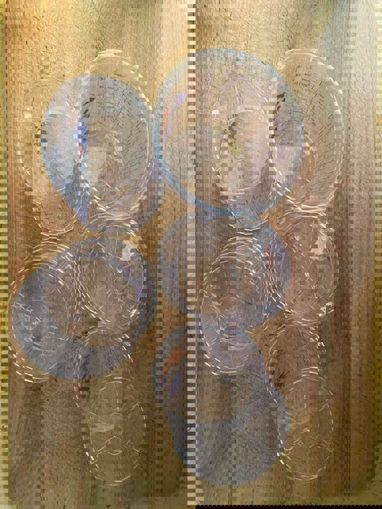 563012