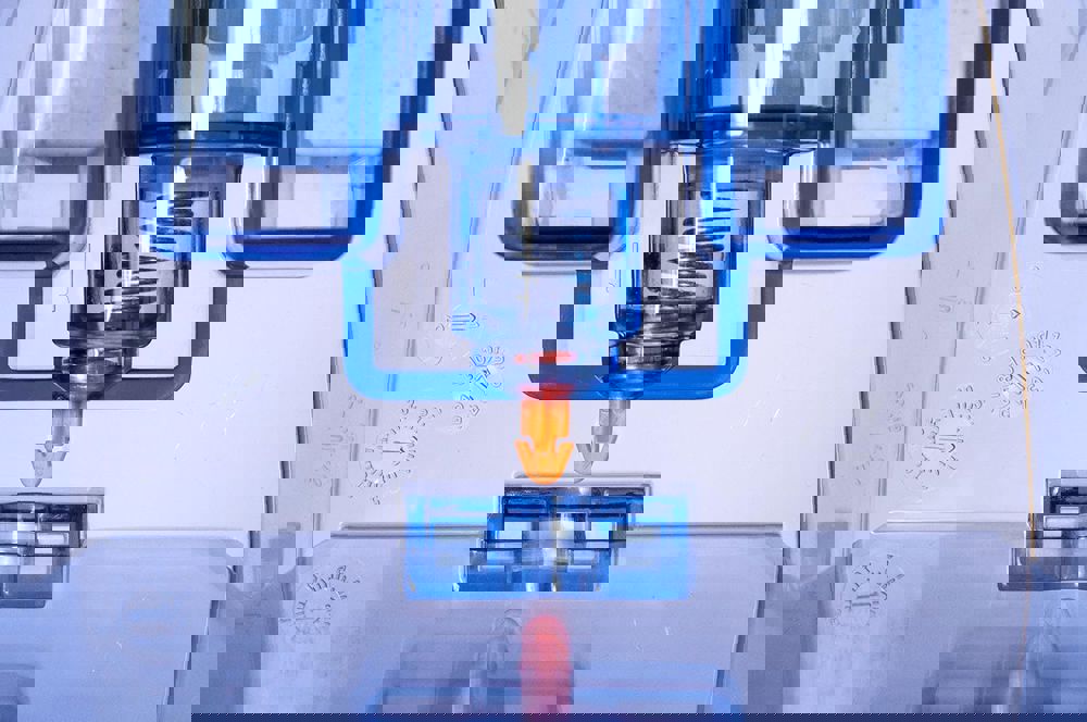 586053