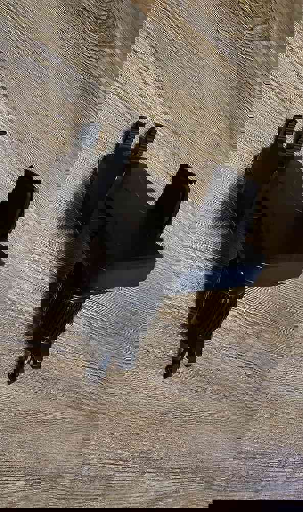 592805