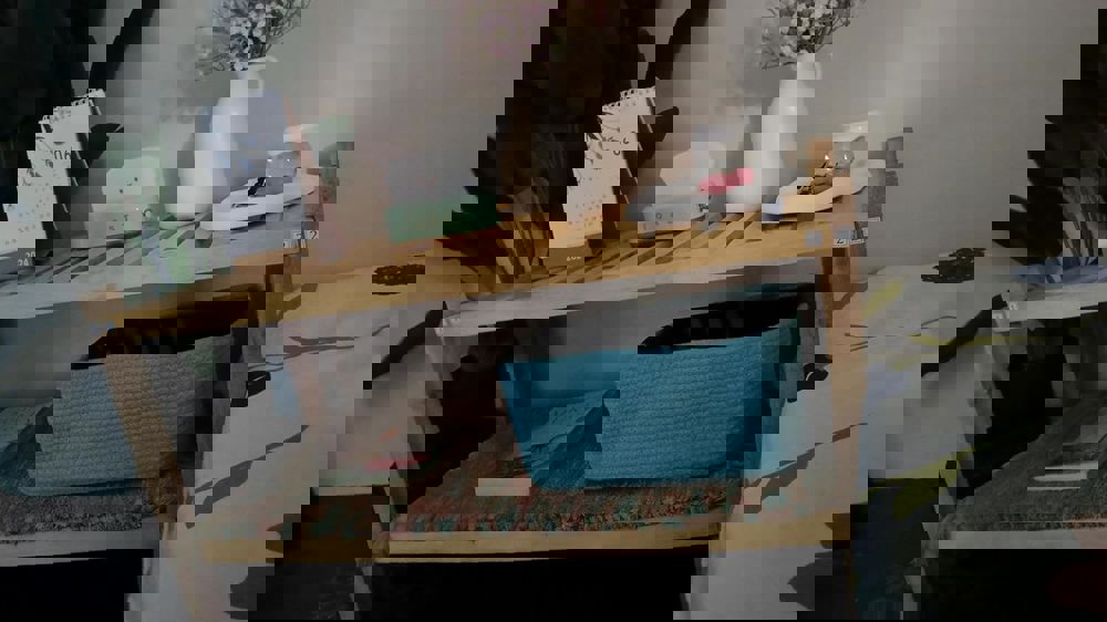 592739