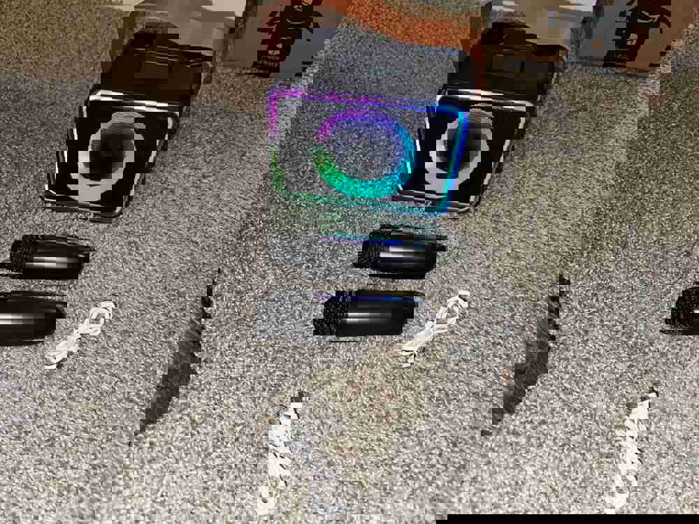 579843