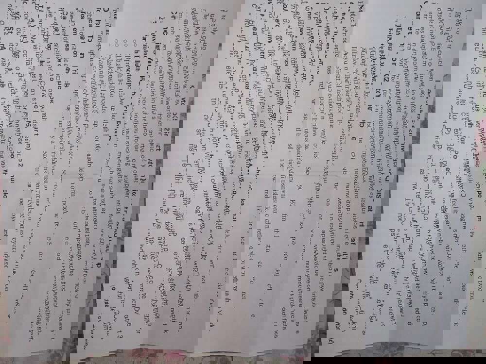 600940