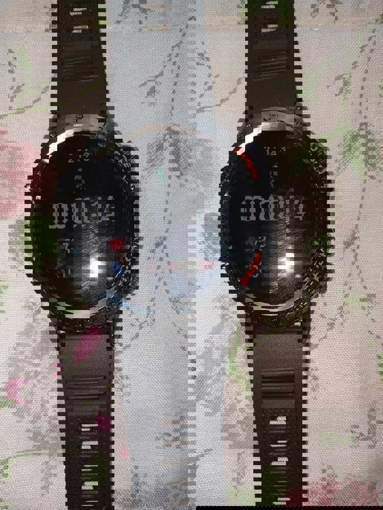 600937