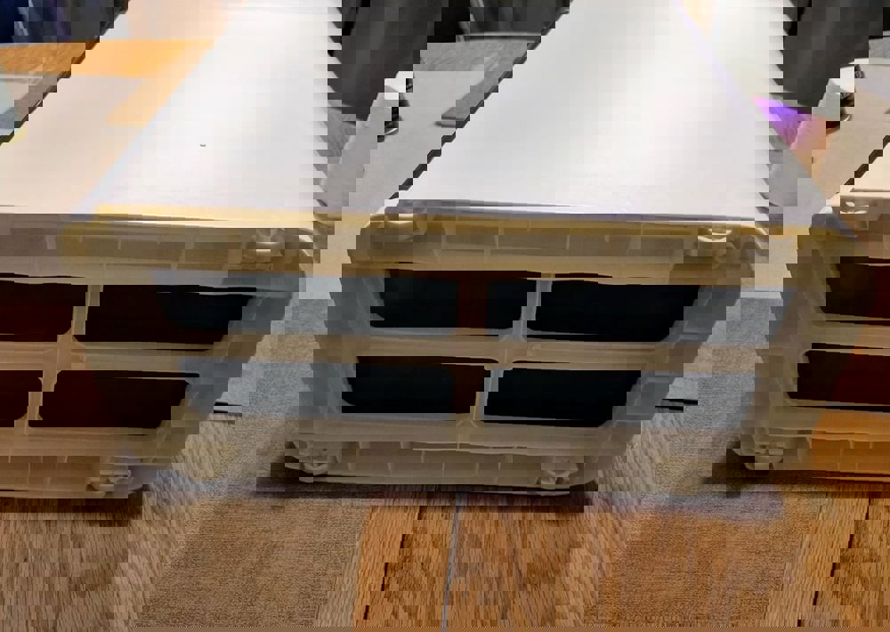 600757